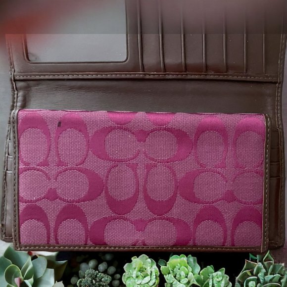Coach Wallet - Purple/Maroon - Authentic - Picture 5 of 11